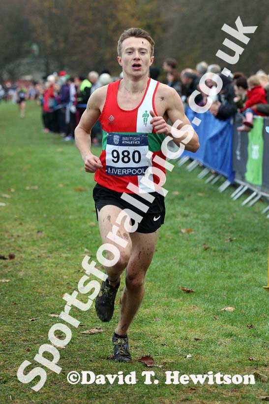 Jonathan Hay finishing 2nd in the senior mens Liverpool Cross Challenge. David T. Hewitson/Sports for All Pics